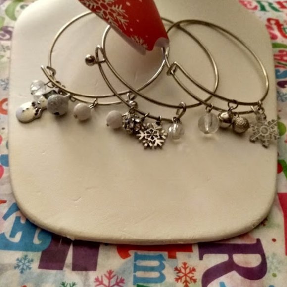 3pc SET KOHL'S Holiday Winter Jingle Bell/Snowflake/Snowman Charm Bracelets**NEW - Picture 2 of 4